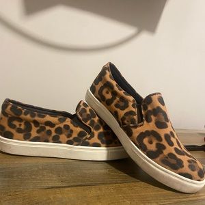 Target Cheetah print slides